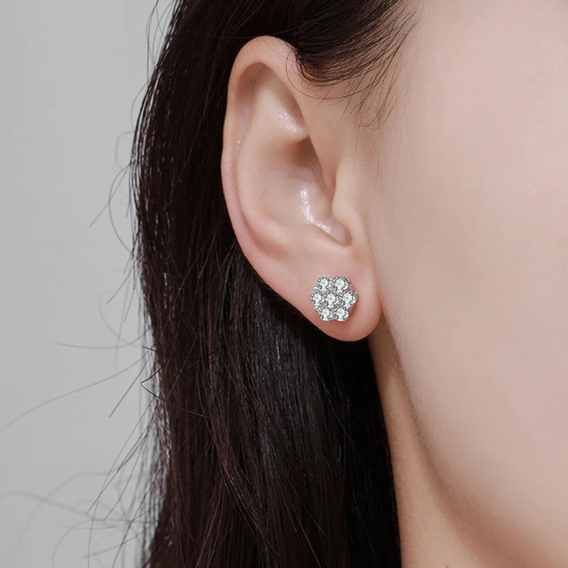 EWYA 925 Sterling Silver Moissanite Stud Earrings